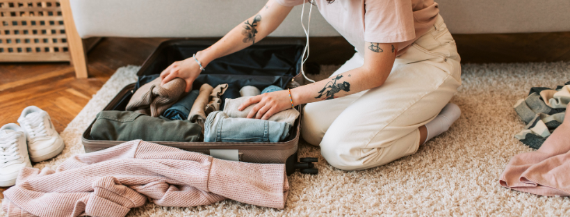 femme qui fais sa valise pour une croisi&egrave;re au japon 
